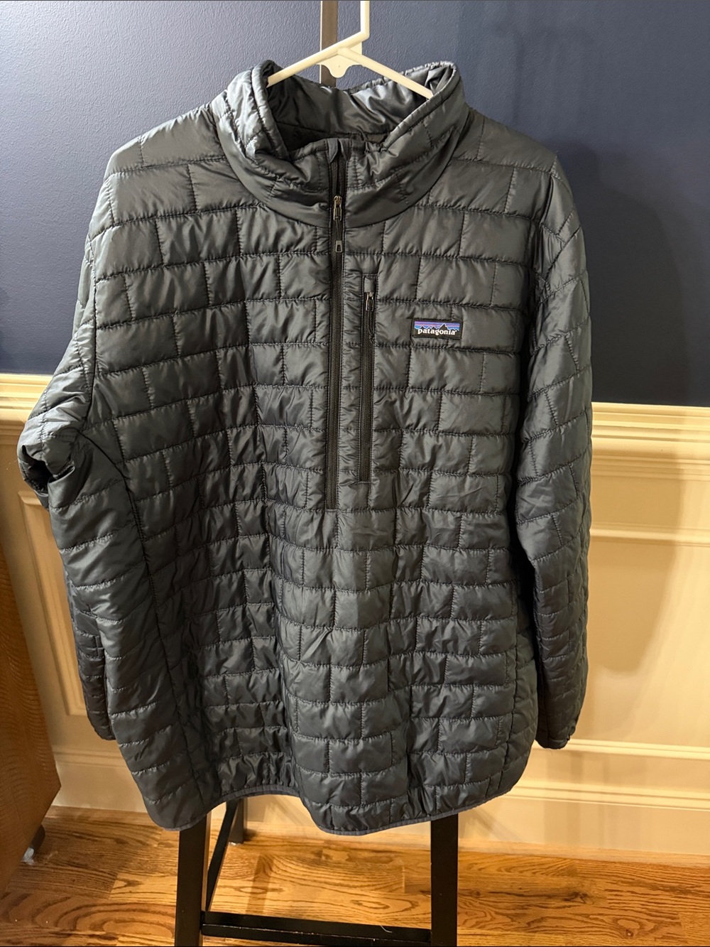 Patagonia Men’s Navy Quilted Half-Zip Puffer Pullover